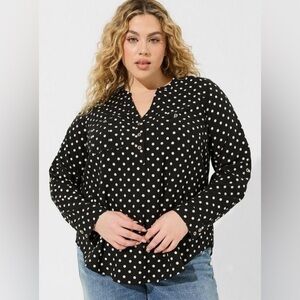 Torrid Harper Polka Dot Long Sleeve Top Size 5X Black & White Henley Neck NWT